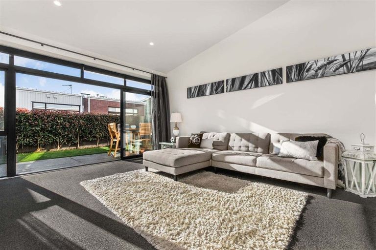 Photo of property in 5 Leadership Crescent, Papakura, 2110