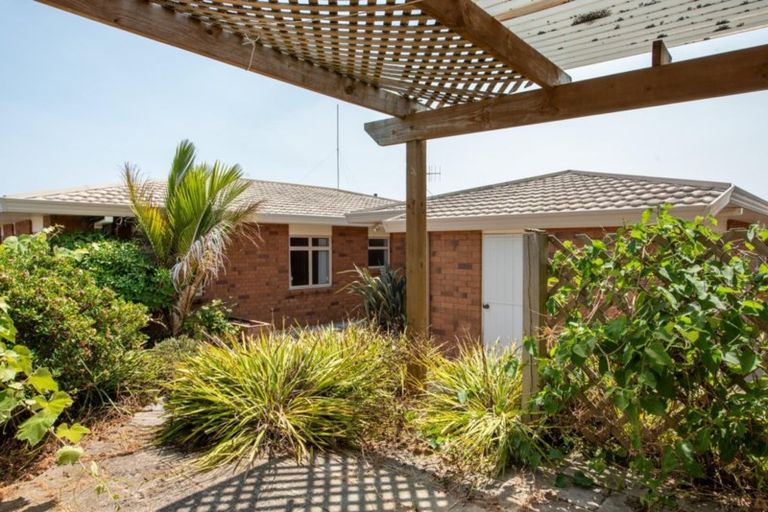 Photo of property in 7 Downing Place, Welcome Bay, Tauranga, 3112
