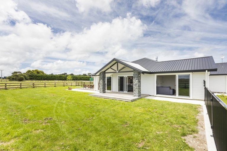 Photo of property in 275 Ngaio Road, Halcombe, Palmerston North, 4479