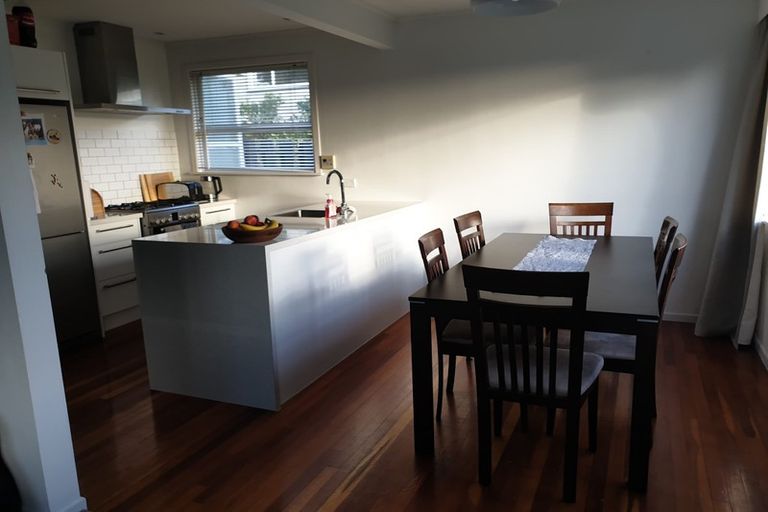 Photo of property in 7 Pauline Way, Paparangi, Wellington, 6037