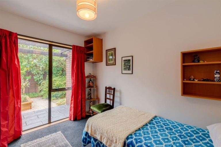 Photo of property in 22 Poynder Avenue, Merivale, Christchurch, 8014