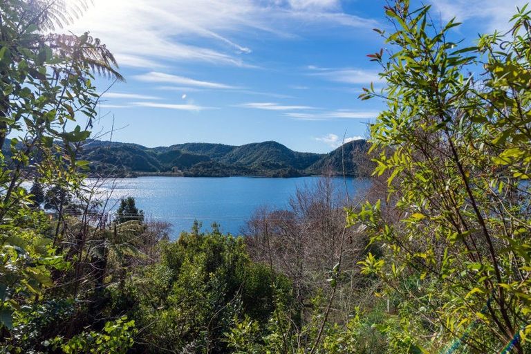 Photo of property in 60 Okareka Loop Road, Lake Okareka, Rotorua, 3076