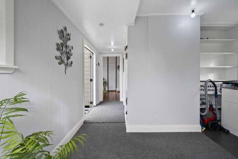 Photo of property in 37 Grey Street, Marton, 4710