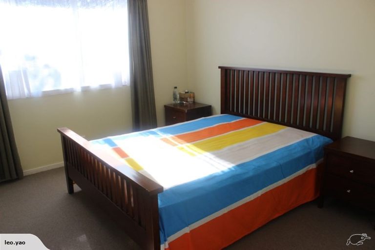 Photo of property in 51 Lynn Road, Bayview, Auckland, 0629