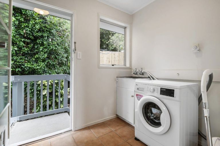 Photo of property in 51 Salamanca Road, Sunnynook, Auckland, 0620