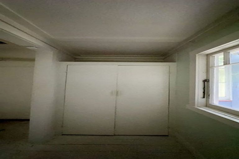 Photo of property in 15 Queens Parade, Devonport, Auckland, 0624