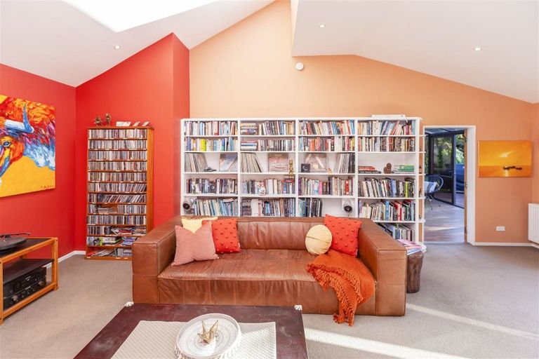 Photo of property in 88 Matatua Road, Raumati Beach, Paraparaumu, 5032