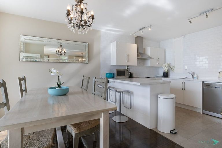 Photo of property in 2/7 London Street, Saint Marys Bay, Auckland, 1011