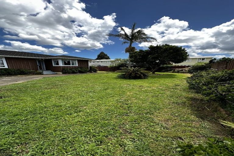 Photo of property in 23 Flat Bush Road, Otara, Auckland, 2023