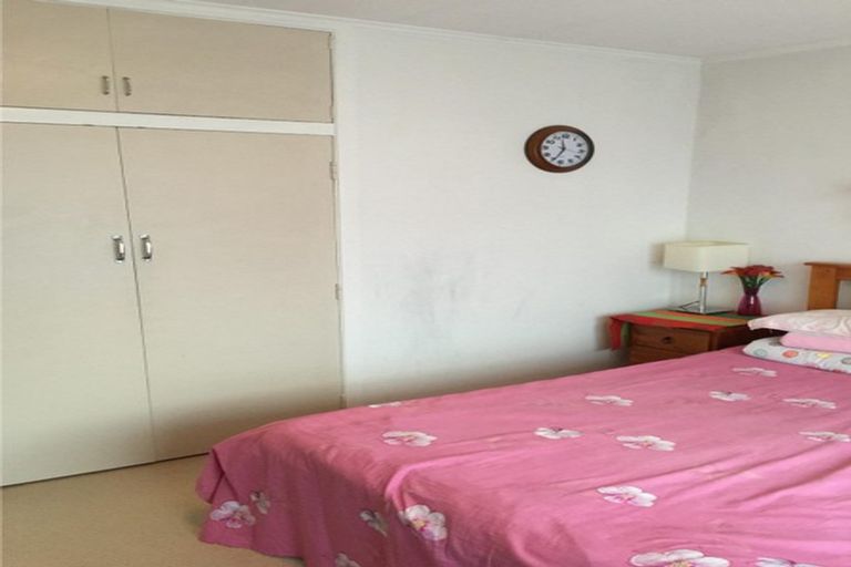 Photo of property in 1/7 Evelyn Place, Hillcrest, Auckland, 0627