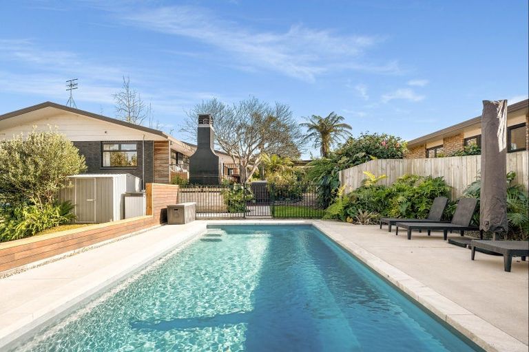 Photo of property in 2 Barnett Place, Te Puke, 3119