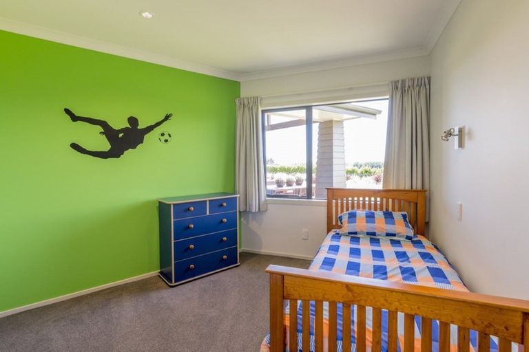 Photo of property in 43 Glade Park Lane, Shannon, Palmerston North, 4474