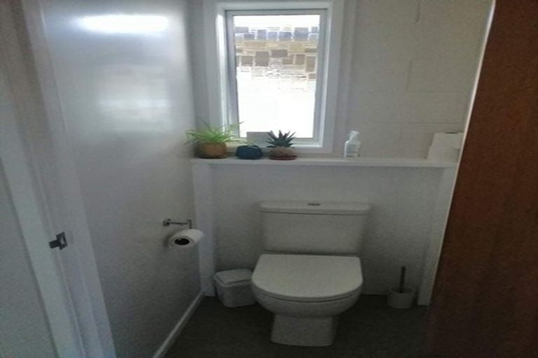 Photo of property in 5 Rennell Street, Frankleigh Park, New Plymouth, 4310