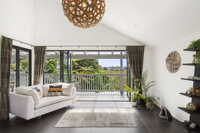 Photo of property in 7 Rangitoto Terrace, Milford, Auckland, 0620