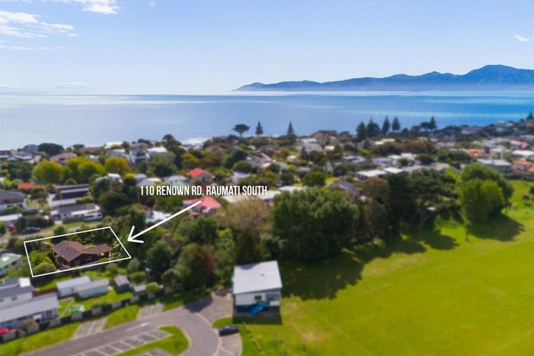 Photo of property in 110 Renown Road, Raumati South, Paraparaumu, 5032