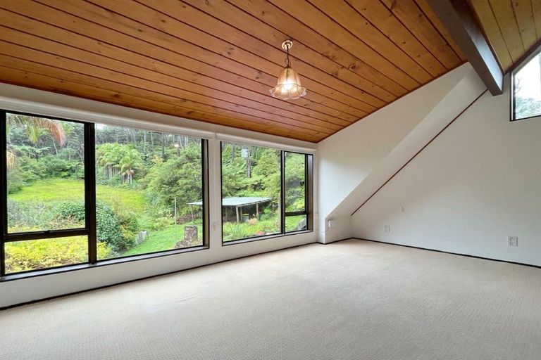 Photo of property in 17 Kay Road, Swanson, Auckland, 0614