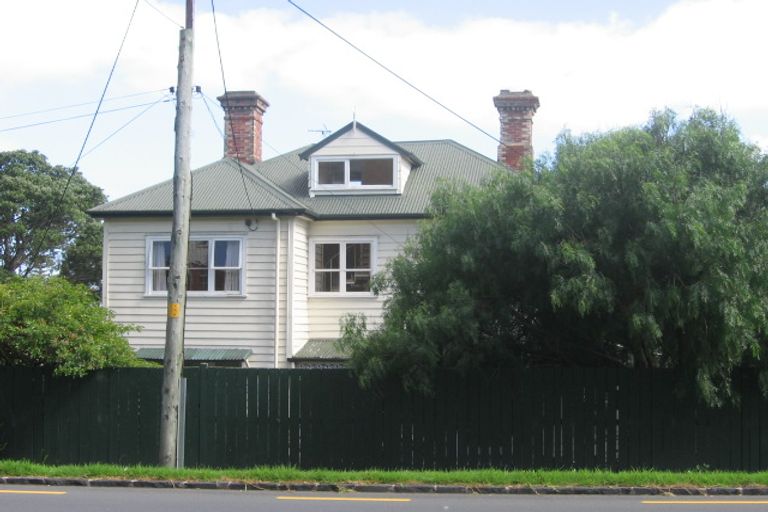 Photo of property in 9a Albert Road, Devonport, Auckland, 0624