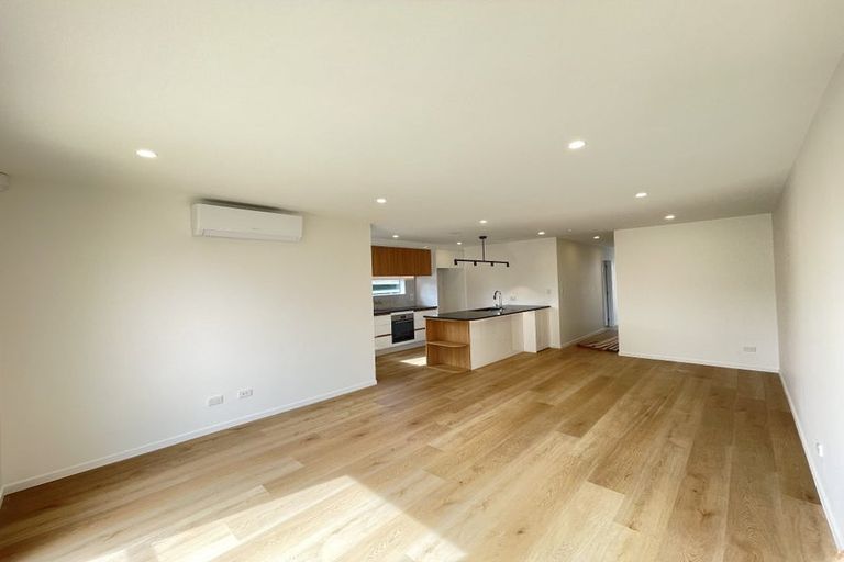 Photo of property in 20d Edwards Avenue, Henderson, Auckland, 0610