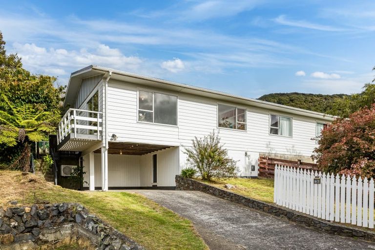Photo of property in 71b Holland Street, Wainuiomata, Lower Hutt, 5014