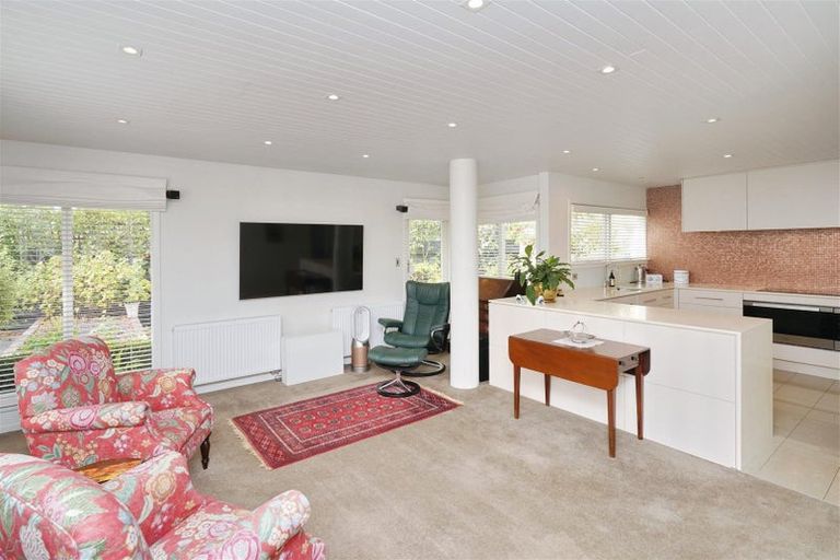 Photo of property in 1/127 Fendalton Road, Fendalton, Christchurch, 8014