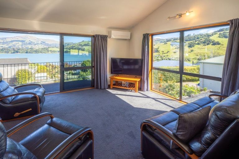 Photo of property in 3 Silverbirch Lane, Duvauchelle, 7581