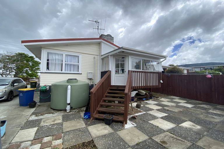 Photo of property in 57b Hepburn Road, Glendene, Auckland, 0602
