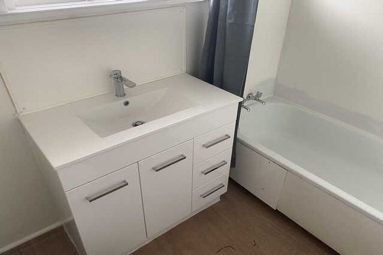 Photo of property in 3 Dampier Street, Woolston, Christchurch, 8023