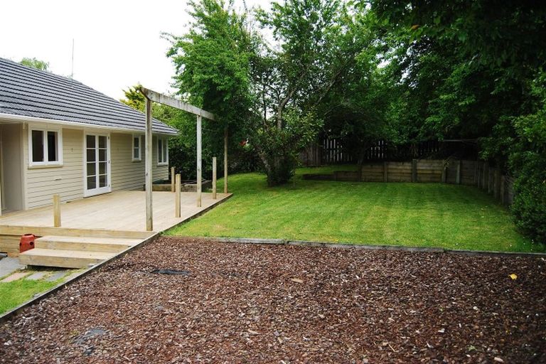 Photo of property in 74 Kervil Avenue, Te Atatu Peninsula, Auckland, 0610