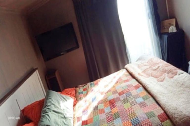 Photo of property in 1 Tramway Street, Ross, 7812