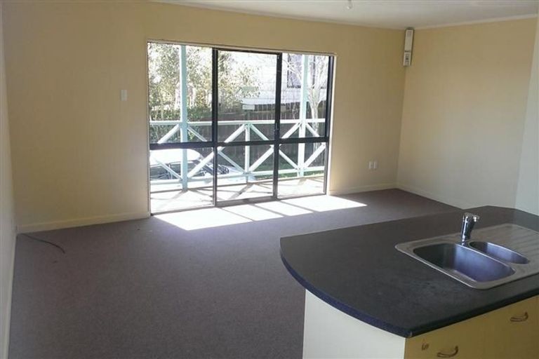 Photo of property in 4 Inca Place, Red Hill, Papakura, 2110