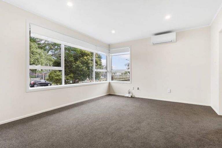 Photo of property in 34 Jupiter Street, Rosehill, Papakura, 2113