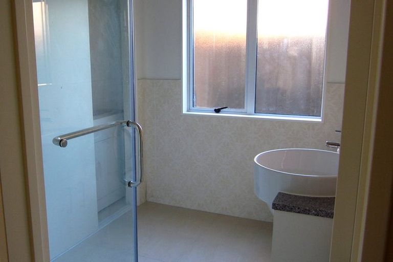 Photo of property in 265 Te Atatu Road, Te Atatu South, Auckland, 0610