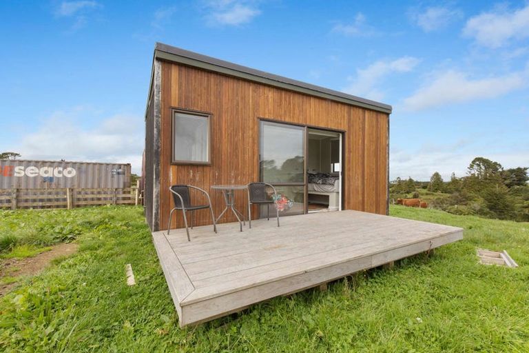 Photo of property in 718 Opunake Road, Cardiff, 4391