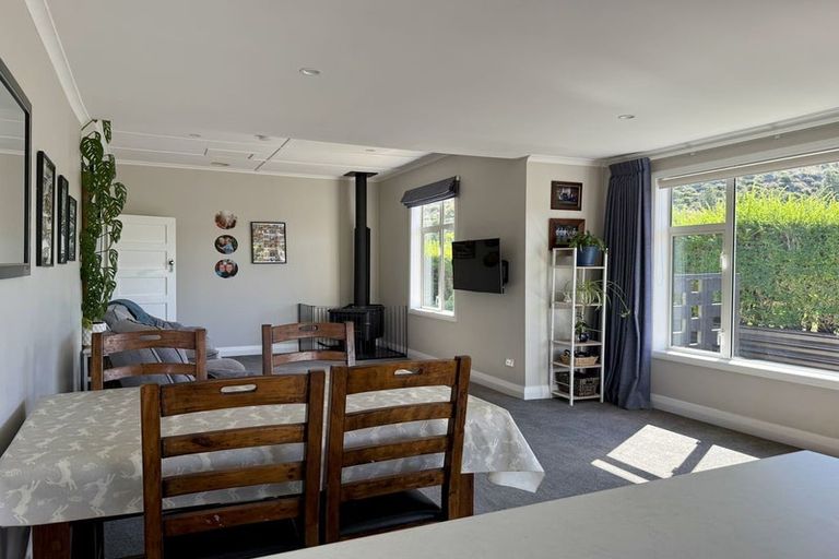 Photo of property in 66 Bledisloe Street, Kurow, 9435