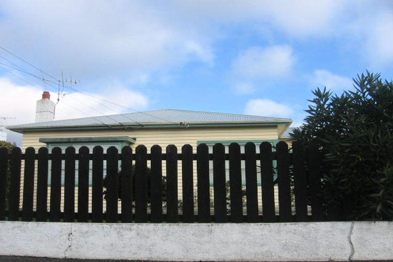 Photo of property in 18 Meadows Avenue, Waiwhetu, Lower Hutt, 5010