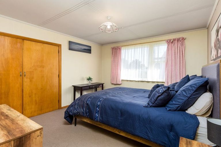 Photo of property in 16 Hughes Street, Waimate, 7924