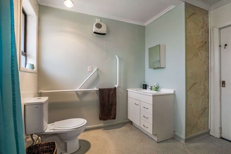 Photo of property in 120 Puriri Street, Gonville, Whanganui, 4501