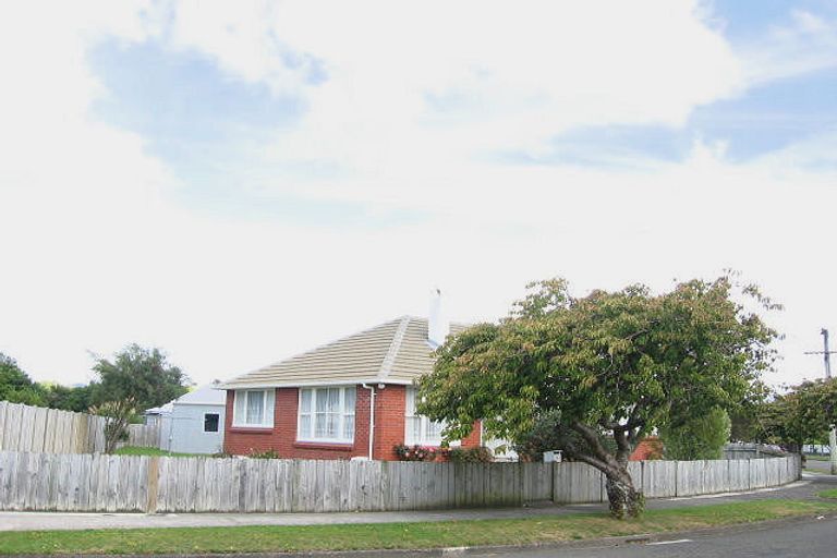 Photo of property in 3 Mary Crescent, Elderslea, Upper Hutt, 5018