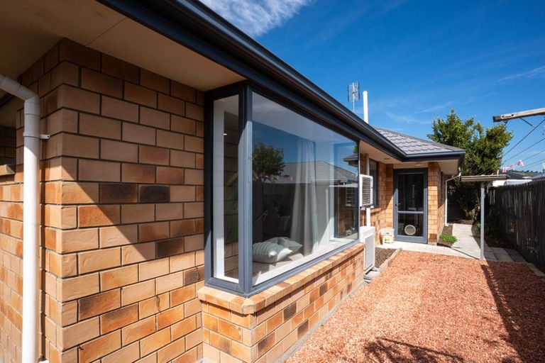 Photo of property in 18 Mollymawk Place, Woolston, Christchurch, 8023