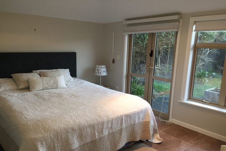 Photo of property in 17 Palm Avenue, Lyall Bay, Wellington, 6022