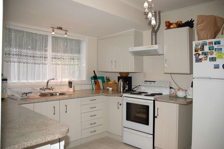 Photo of property in 65 Cardiff Road, Pakuranga, Auckland, 2010