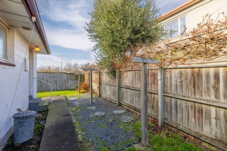 Photo of property in 4/74 Saint James Avenue, Papanui, Christchurch, 8053