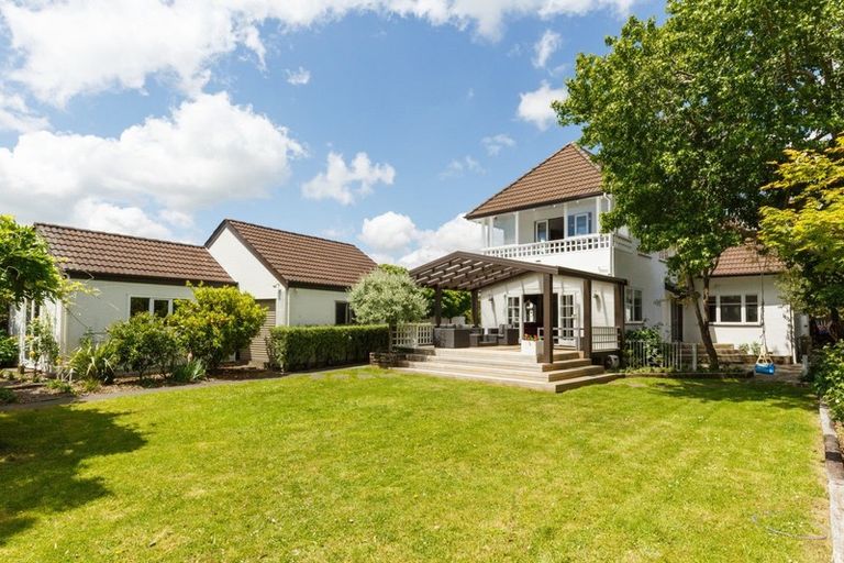 Photo of property in 412 Ruahine Street, Terrace End, Palmerston North, 4410