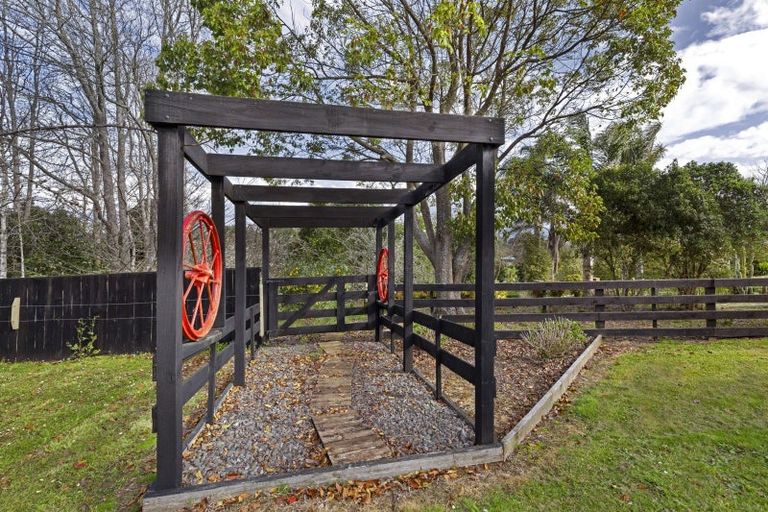 Photo of property in 802 Tuhikaramea Road, Ngahinapouri, Hamilton, 3290