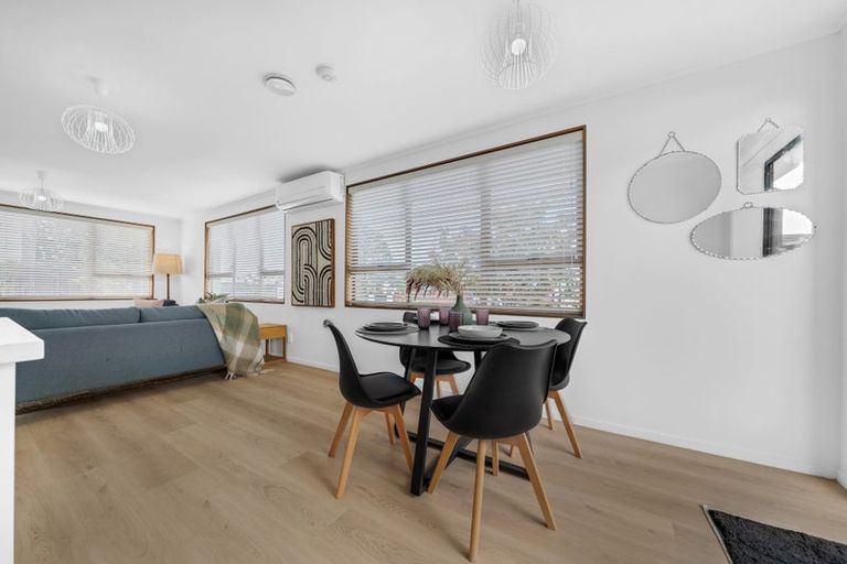 Photo of property in 1/52 Butterworth Drive, Glendene, Auckland, 0602