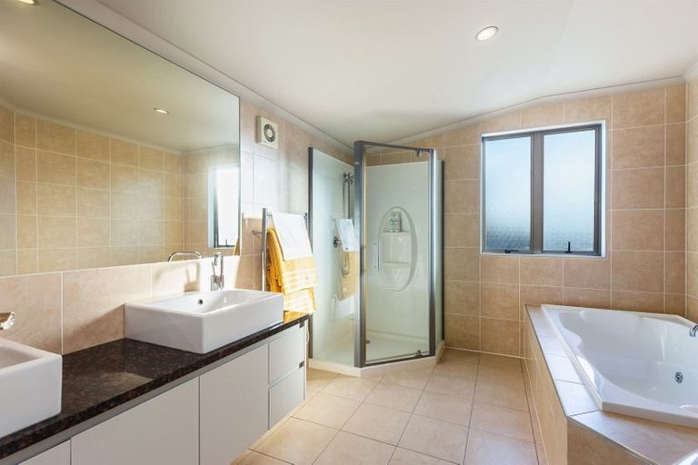 Photo of property in 20 Himikera Avenue, Avondale, Auckland, 1026