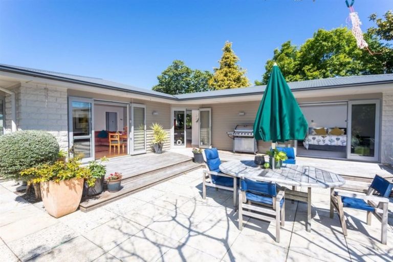 Photo of property in 43 Norwood Street, Beckenham, Christchurch, 8023