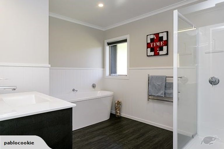 Photo of property in 15 Kittyhawk Drive, Kinloch, Taupo, 3377