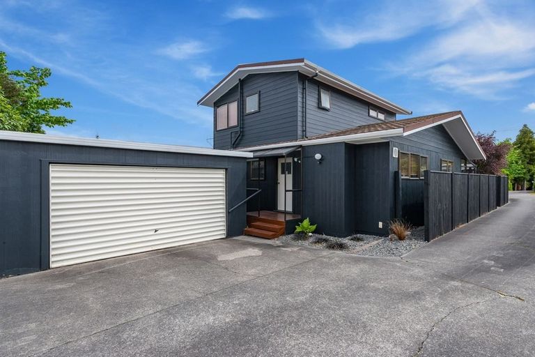 Photo of property in 1/9 Weka Road, Waipahihi, Taupo, 3330