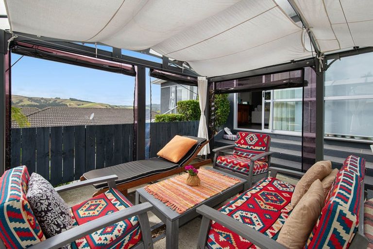 Photo of property in 19 Te Kauri Place, Helensville, 0800